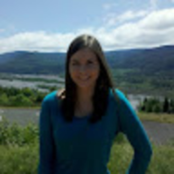 Meet your Posher, Sarah - Picture 1 of 1